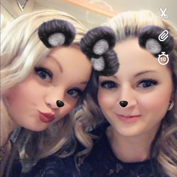 Meet your Posher, Sara - Picture 1 of 1